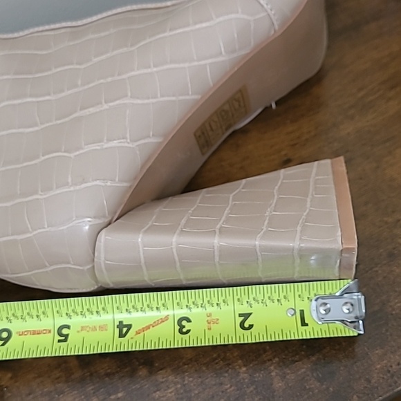 💥3for$12💥 Bella Marie Motive nude croc embossed boots size 7.5 - Picture 12 of 12